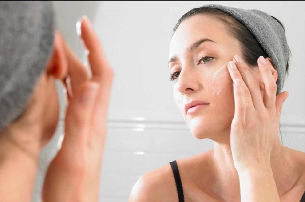 晚上正確護膚順序：精準護膚，解鎖夜間修復力