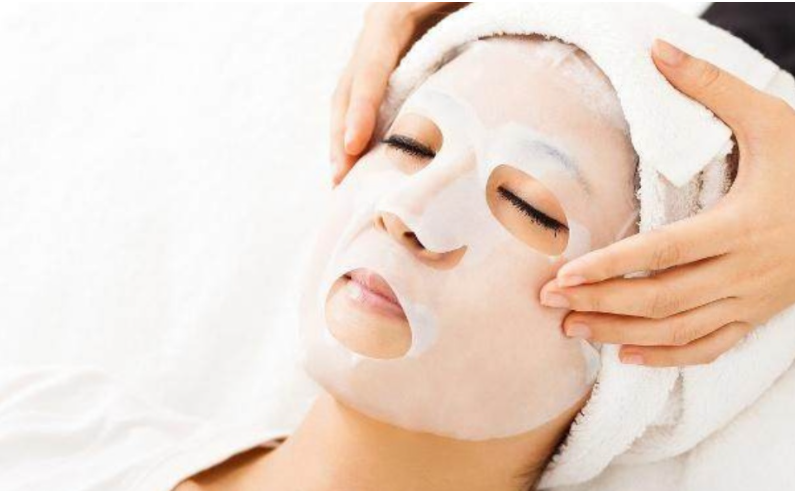 干皮逆襲指南：告別卡粉起皮，養出冬季水潤素顏肌