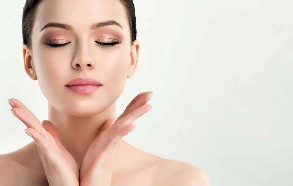 哪些膚質(zhì)適合以油養(yǎng)膚？敏感肌可以用嗎？